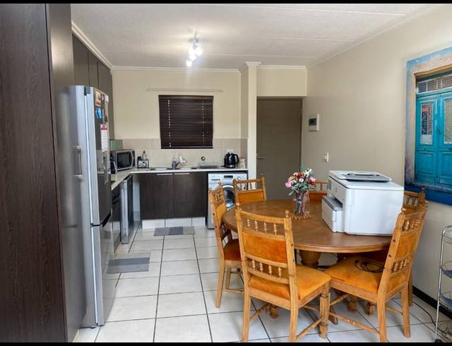 2 BEDROOM PROPERTY TO RENT IN PAULSHOF